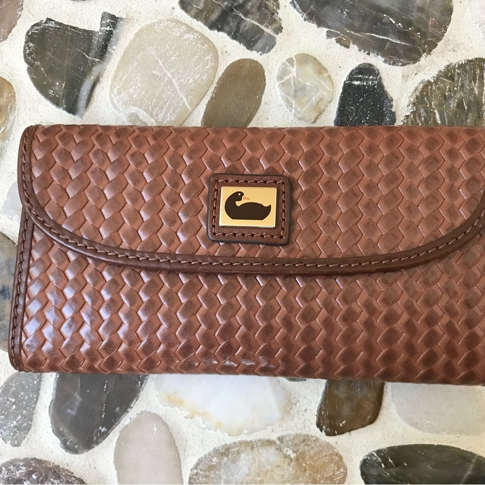 Dooney & Bourke Camden Continental Clutch Wallet